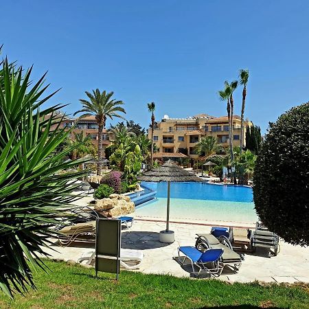Limnaria Gardens: Sunny 2 Bed Apartment Paphos Exterior foto