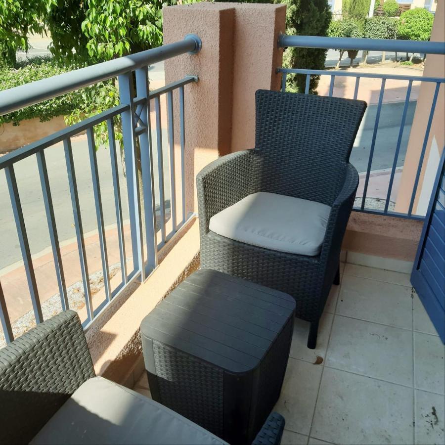 Limnaria Gardens: Sunny 2 Bed Apartment Paphos Exterior foto